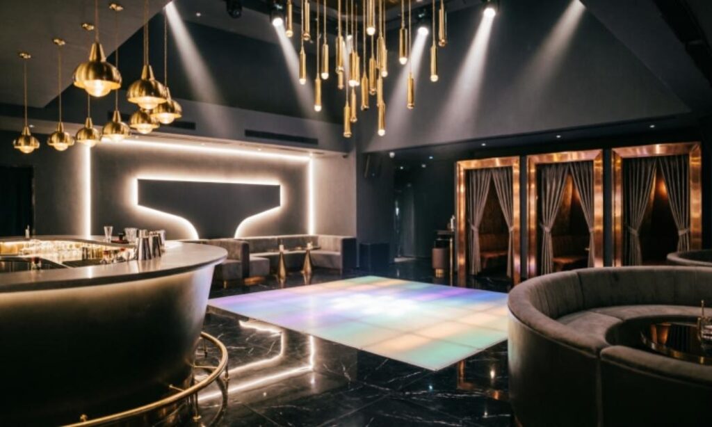 Understand What Bottle Service Girls Actually Do